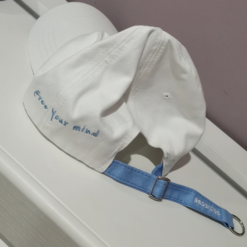 HAT - Picture 3 of 6